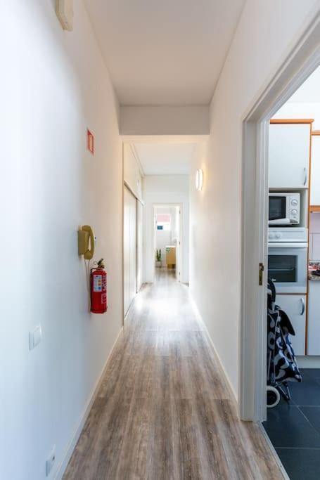 Enjoy The Center At Fully Equipped 2 Bedroom 5 Min Walk To & Market * Funchal (Madeira)