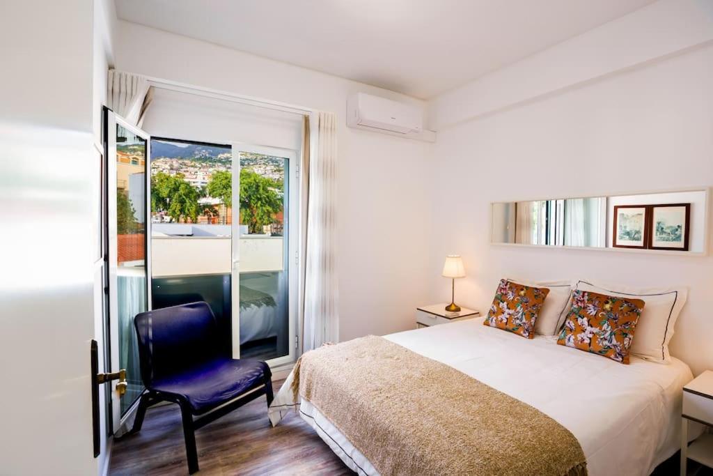 Enjoy The Center At Fully Equipped 2 Bedroom 5 Min Walk To & Market * Funchal (Madeira)